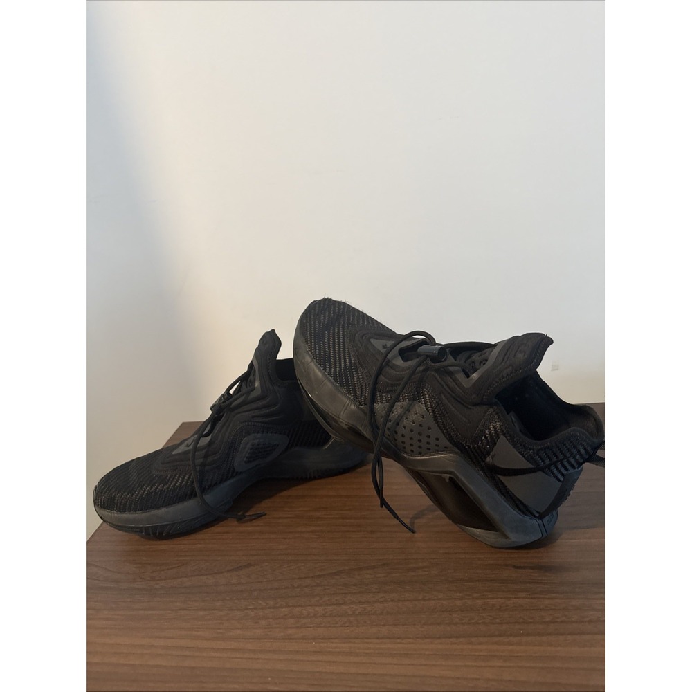 Nike LeBron Soldier 14 Mens Size 9 Black Athletic Basketball Shoes Sneakers